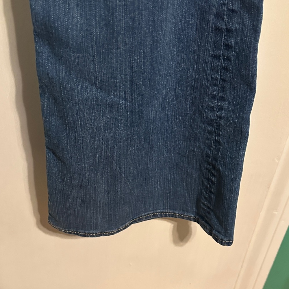 New York & Company Blue Flare Jeans size 8‎ - Picture 3 of 6